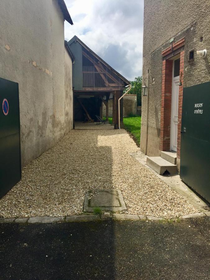 Hotel Maison D'En Face Romorantin-Lanthenay Exterior foto